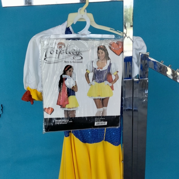 Everything must go - Picture 11 of 14